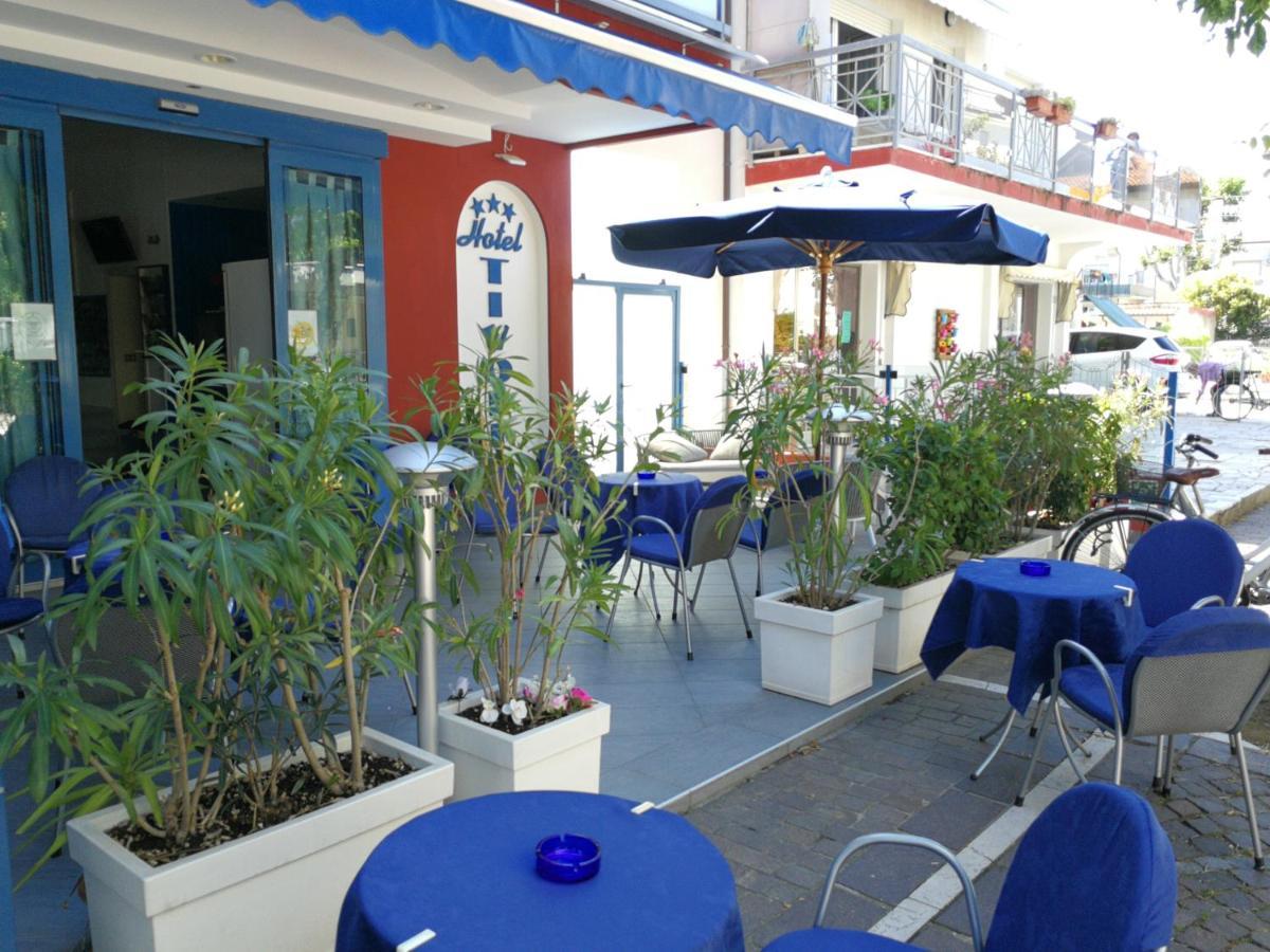 Hotel Tivoli Misano Adriatico Exteriör bild