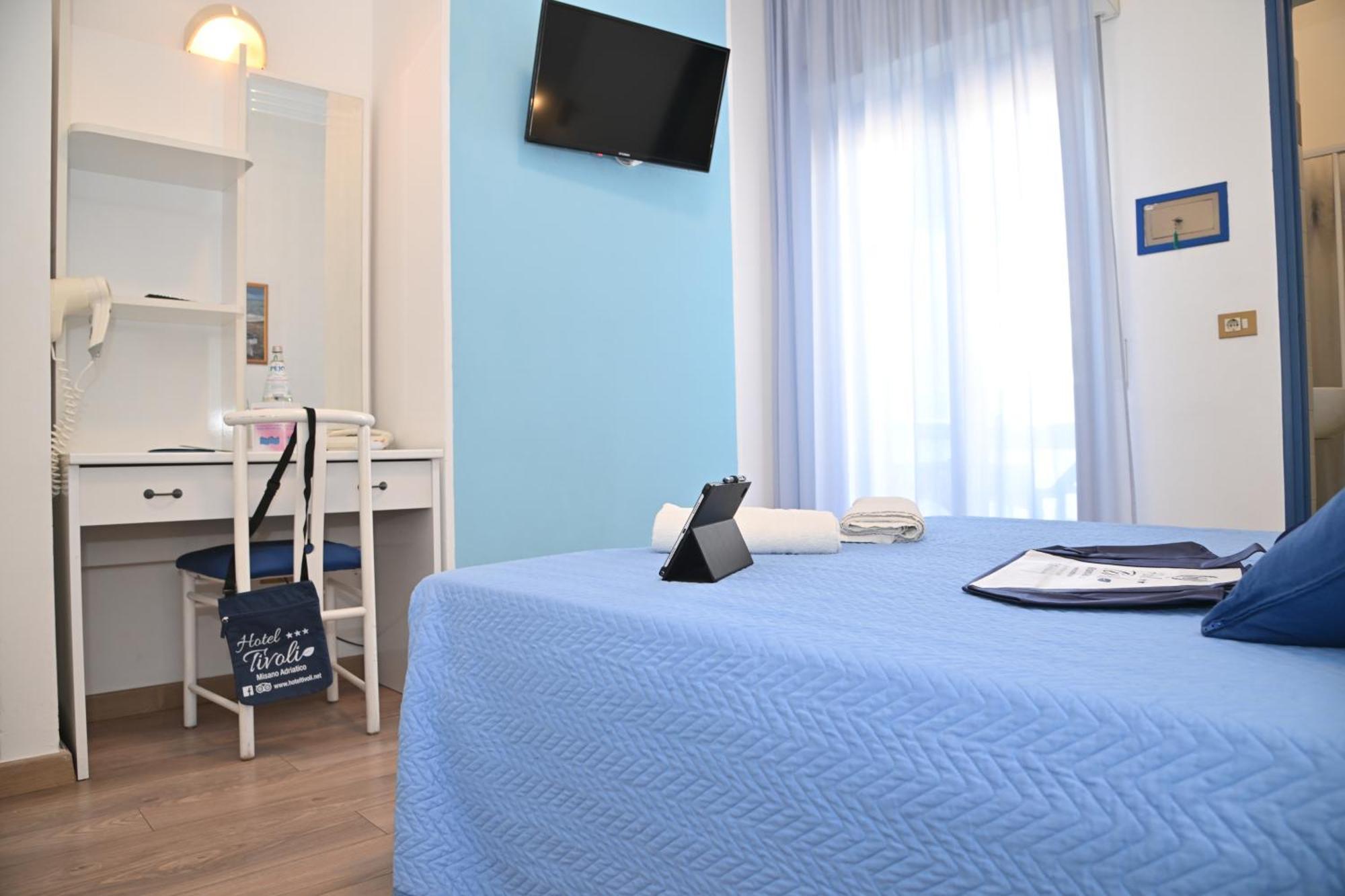 Hotel Tivoli Misano Adriatico Exteriör bild